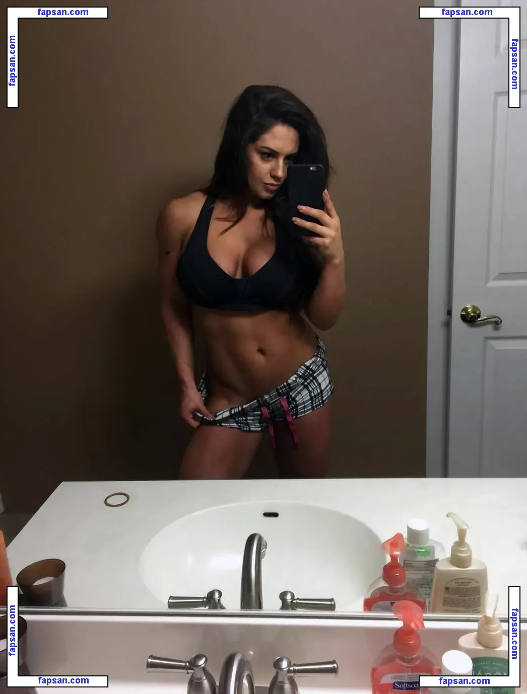 Celeste Bonin голая фото #0108 с Онлифанс