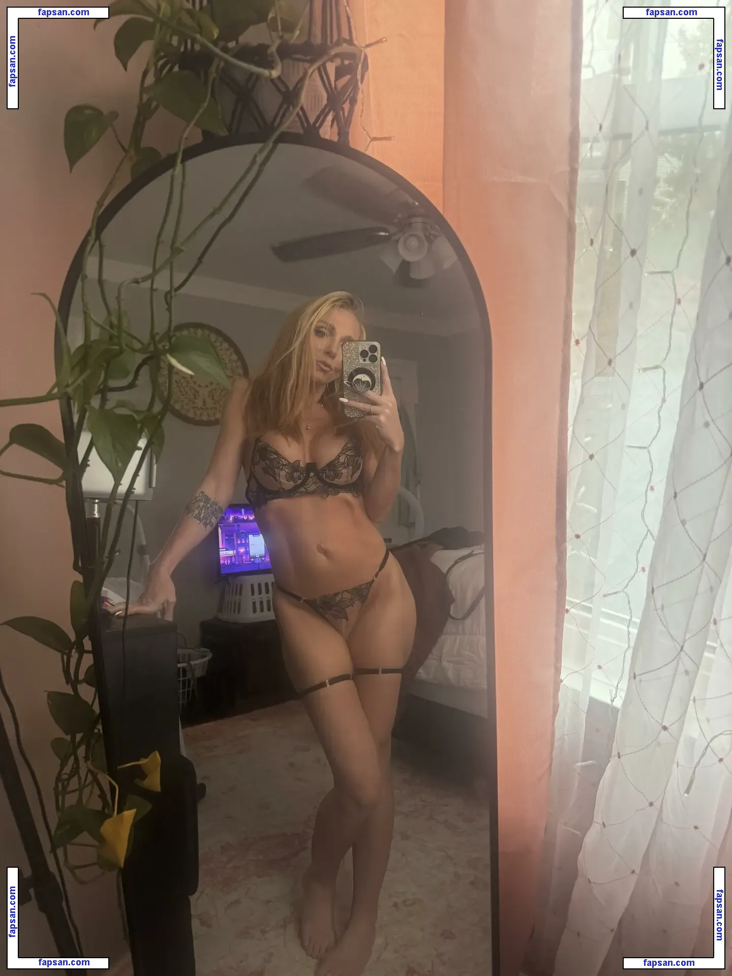 celeste86 nude photo #0013 from OnlyFans