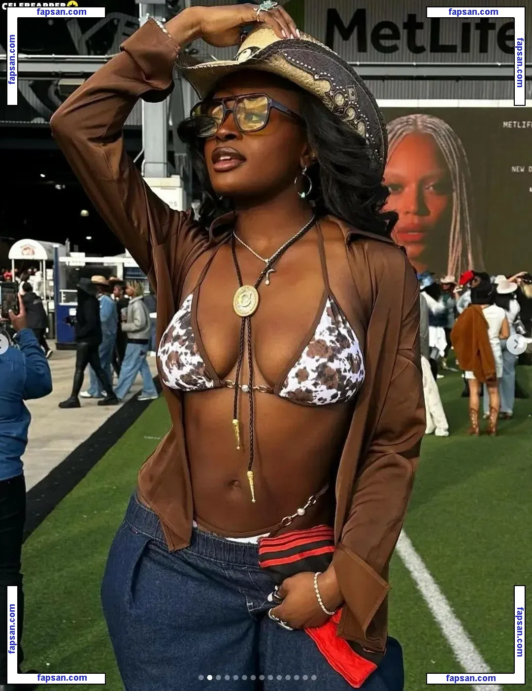 Celia Rose голая фото #0013 с Онлифанс