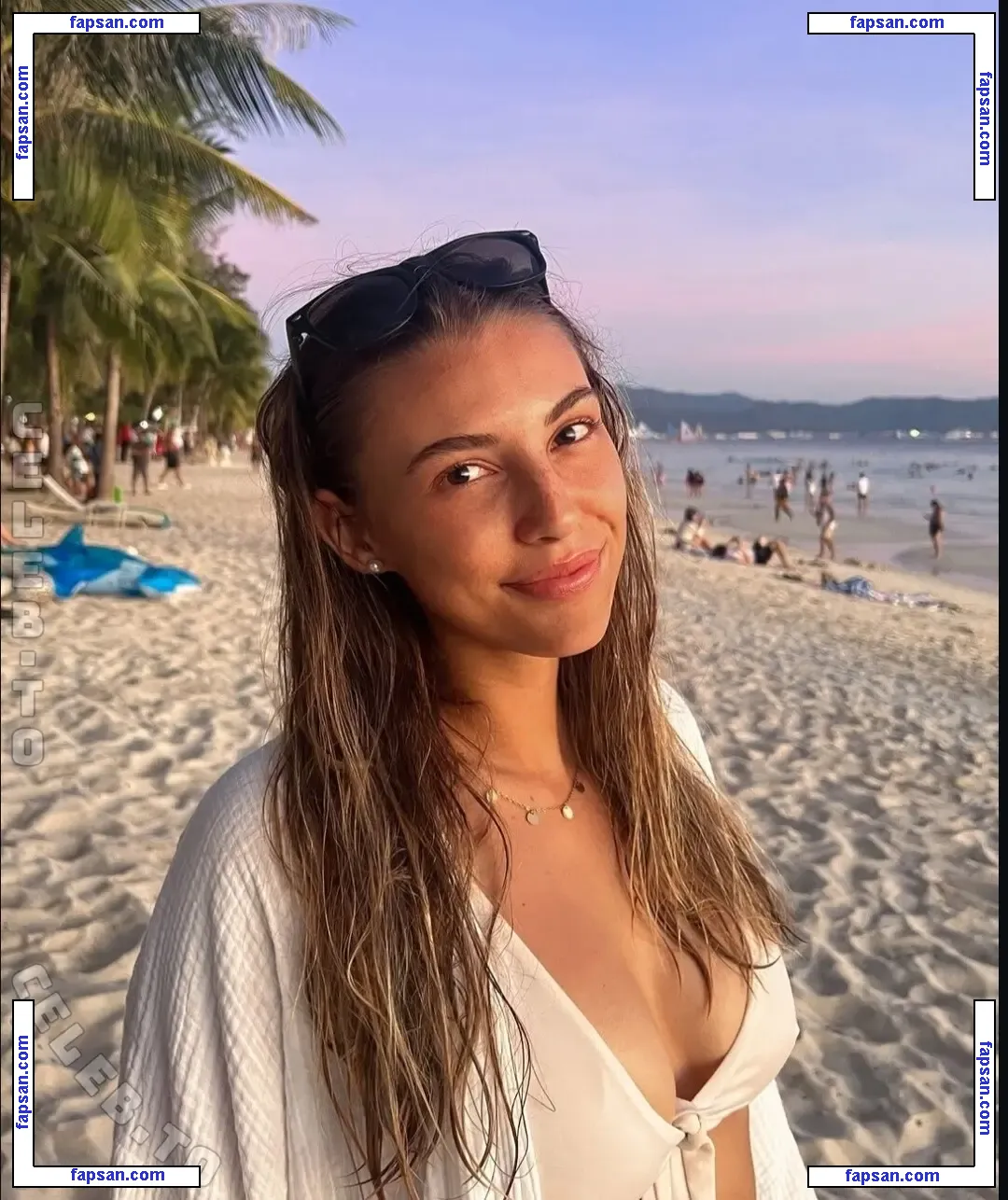 celiciiious голая фото #0020 с Онлифанс