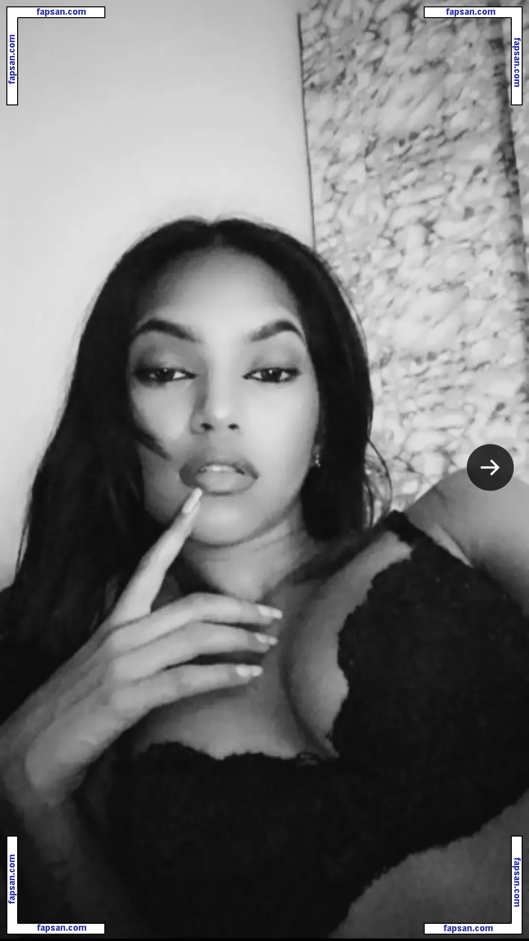 Celine Naidoo nude photo #0017 from OnlyFans