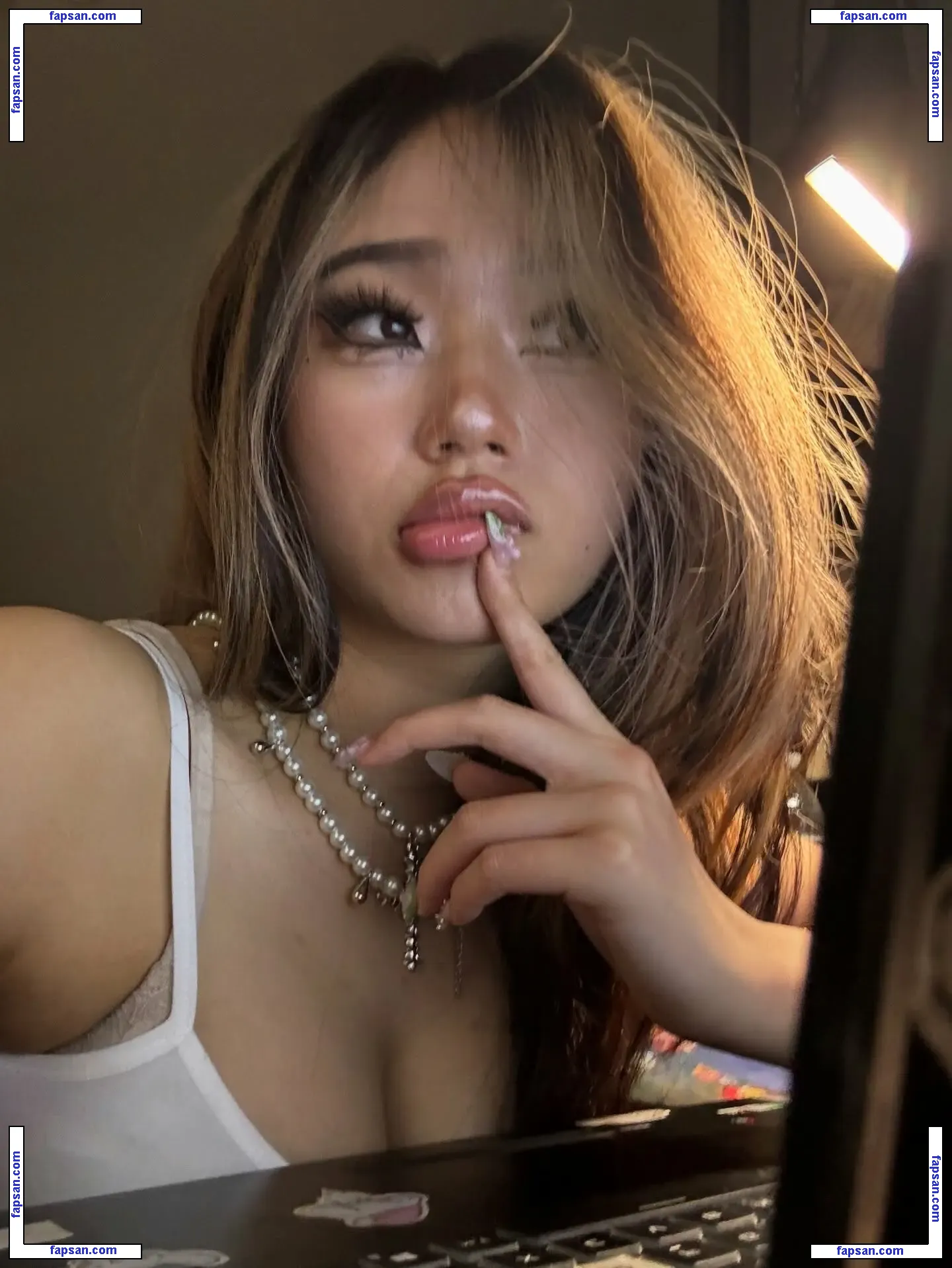 cellow111 nude photo #0012 from OnlyFans
