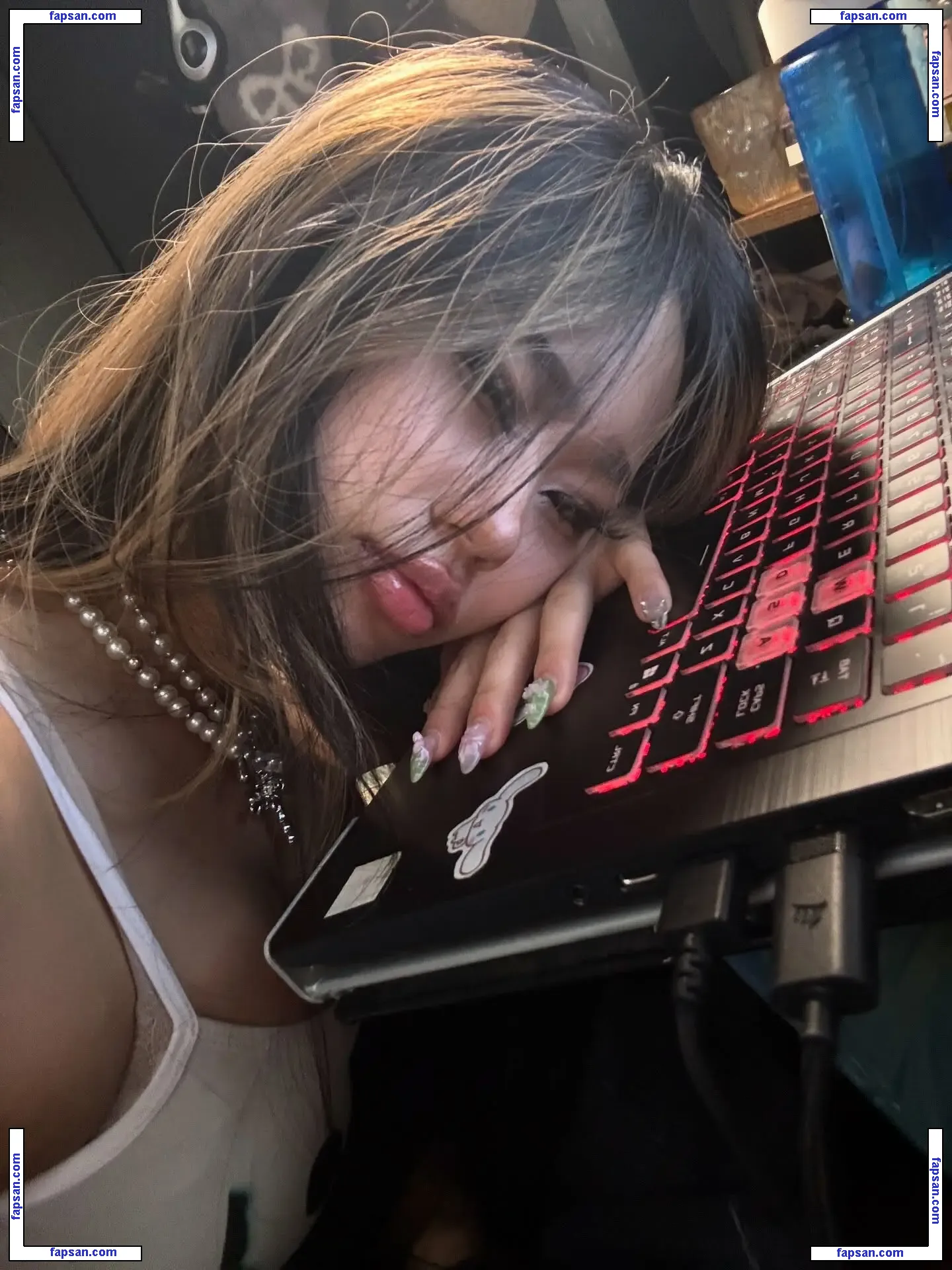 cellow111 nude photo #0013 from OnlyFans