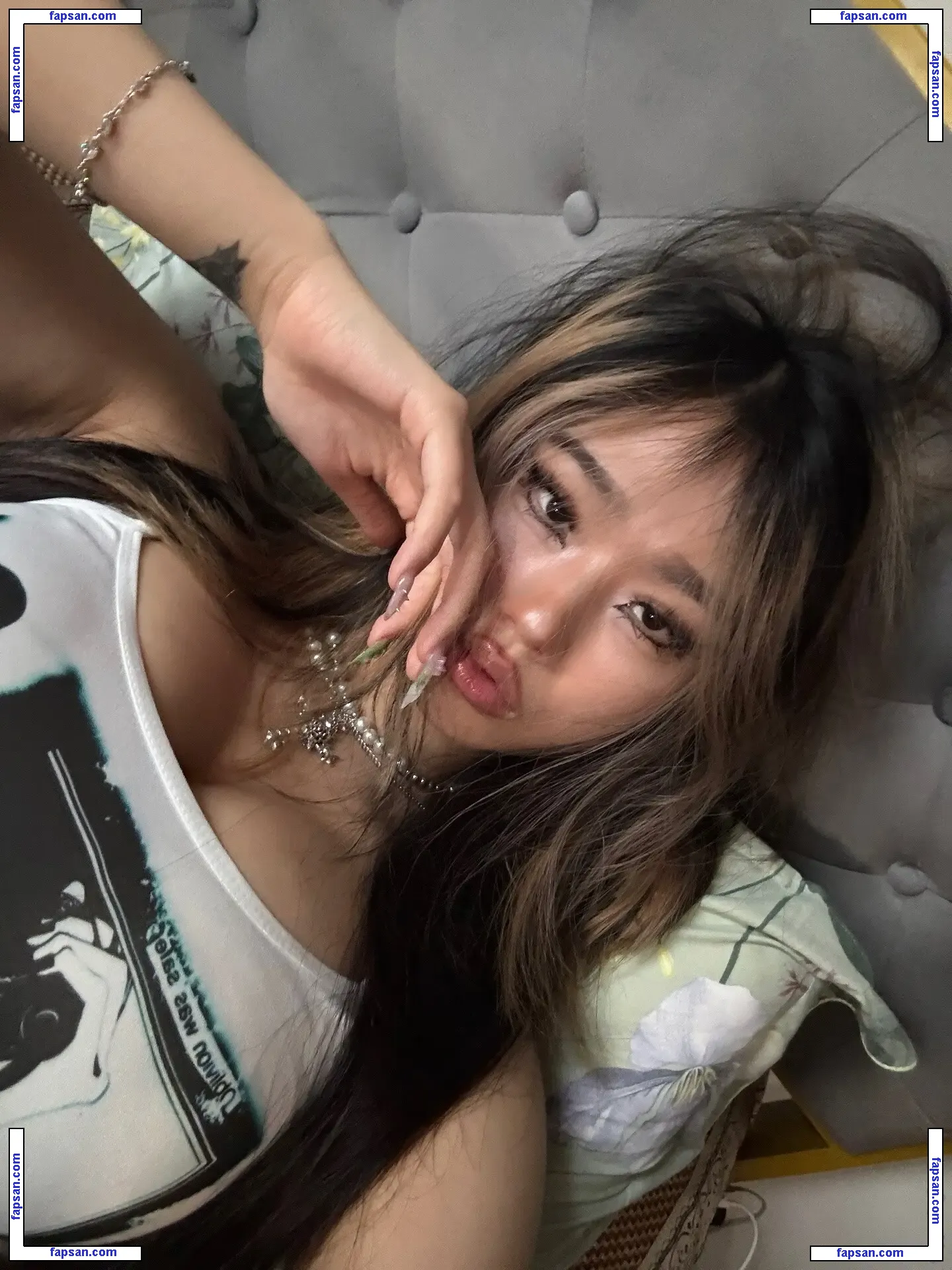 cellow111 nude photo #0015 from OnlyFans