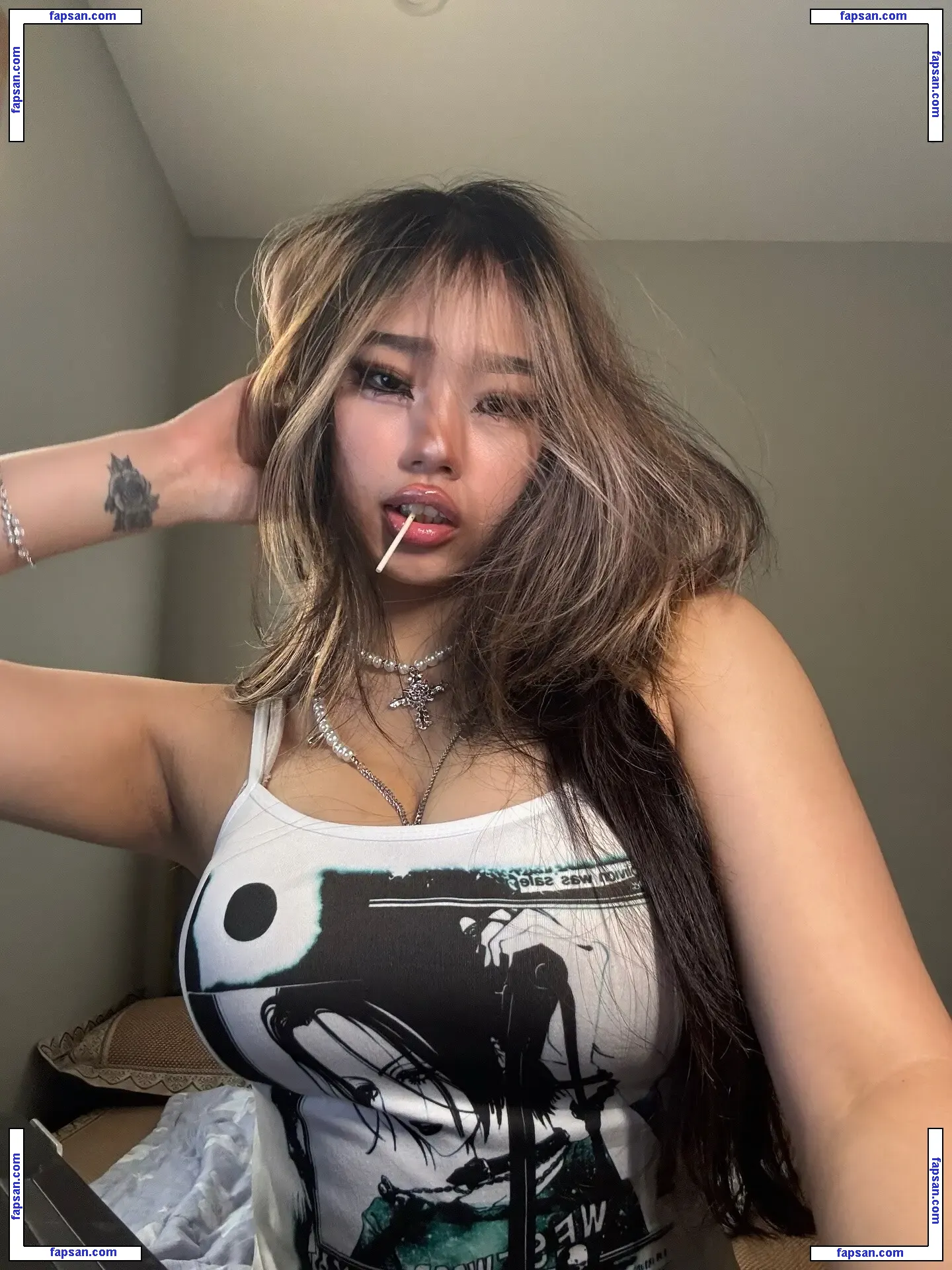 cellow111 nude photo #0016 from OnlyFans