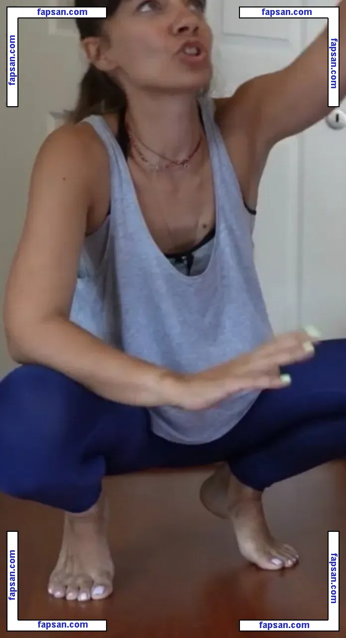 Ceyda Kasabalı nude photo #0007 from OnlyFans