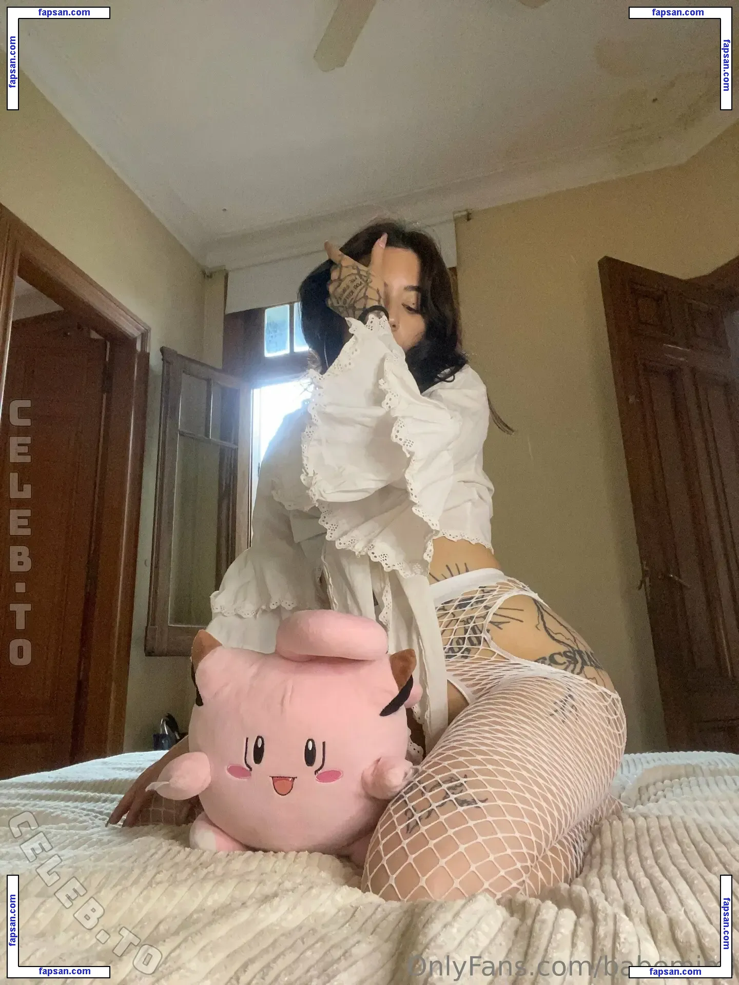 Ceydabaddie голая фото #0004 с Онлифанс