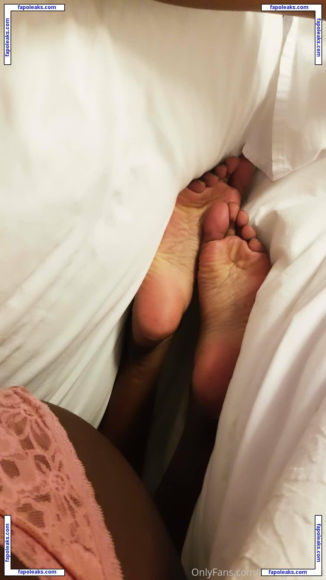 cfootgoddessx / chocolate_foot_goddess nude photo #0008 from OnlyFans