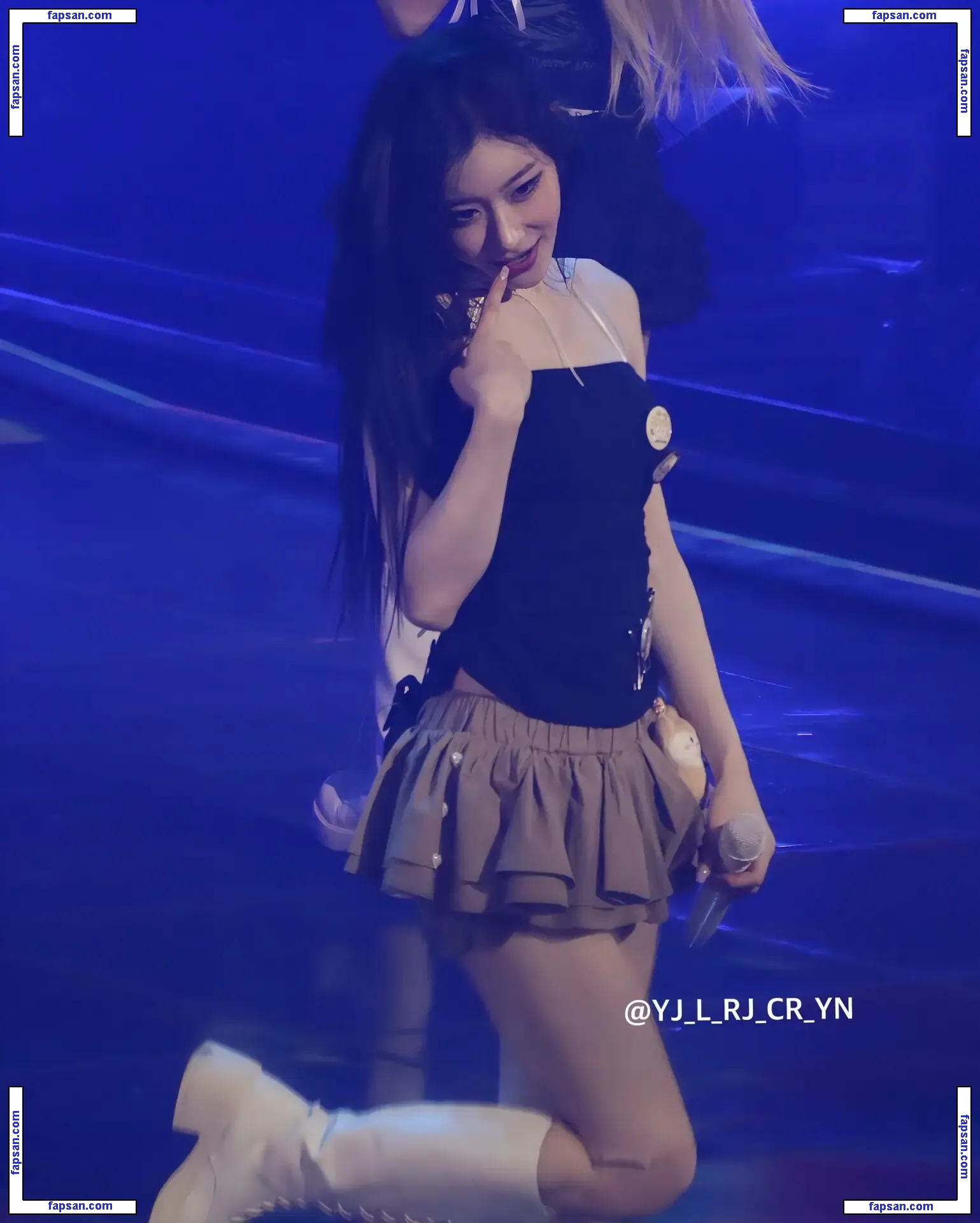 Chaeryeong nude photo #0065 from OnlyFans