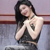 Chaeryeong голая #0033
