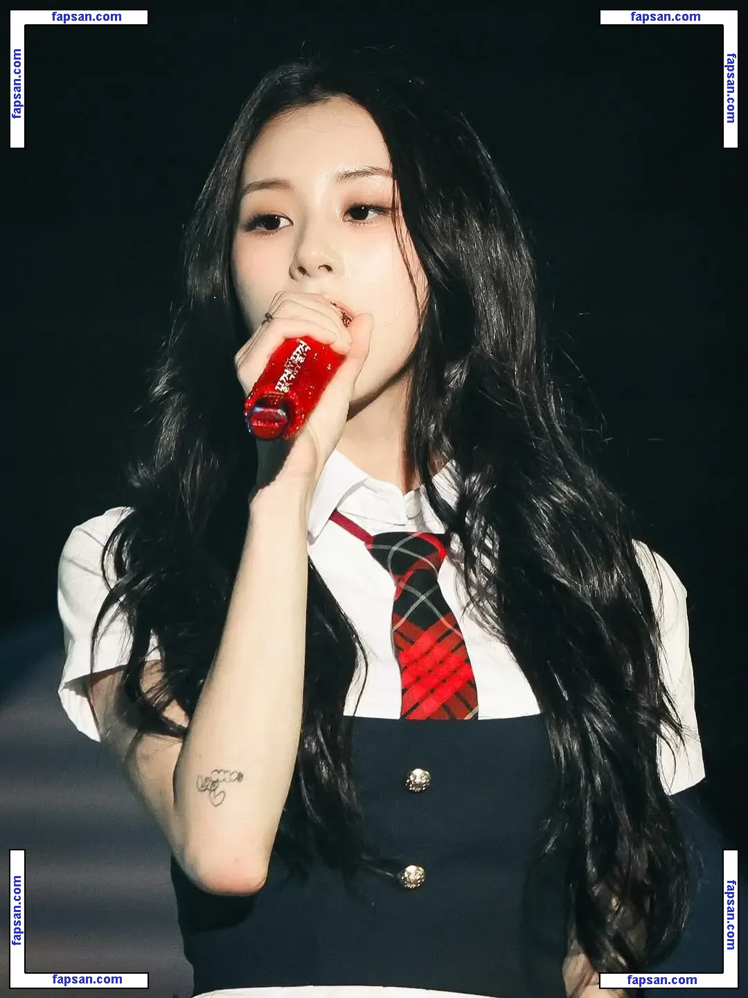 Chaeyoung голая фото #0014 с Онлифанс