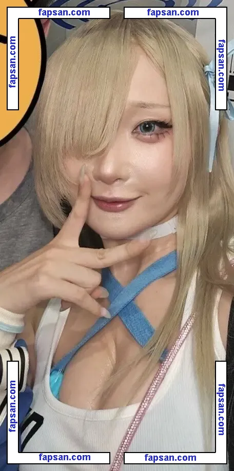 Chamomile Chami голая фото #0071 с Онлифанс