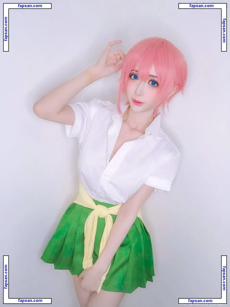 Chamomile Chami голая фото #0104 с Онлифанс