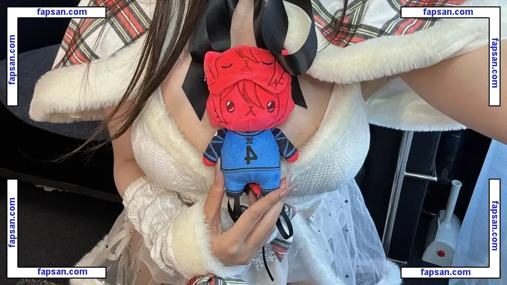 Chamomile Chami голая фото #0105 с Онлифанс