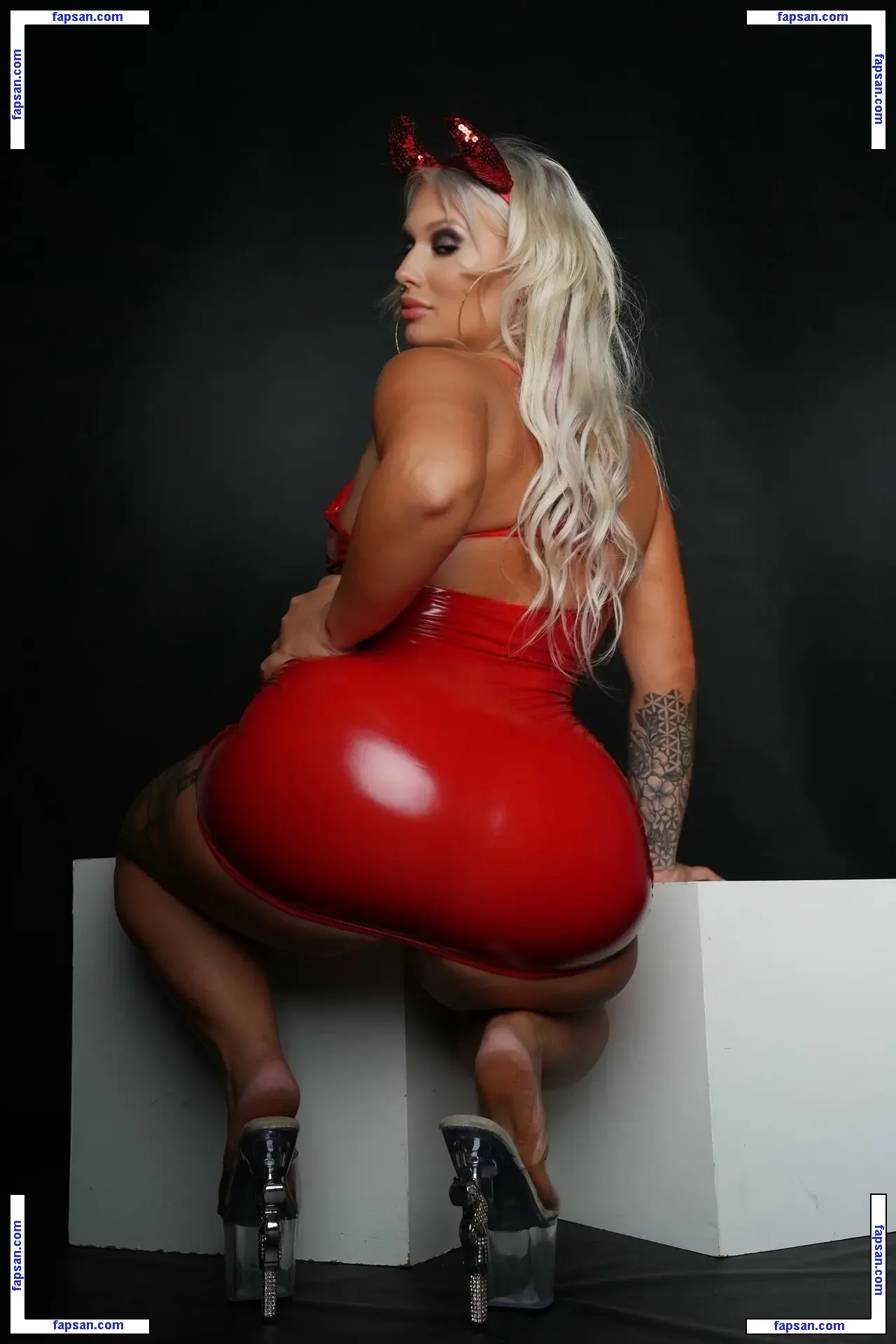 Chanel Luxx nude photo #0018 from OnlyFans