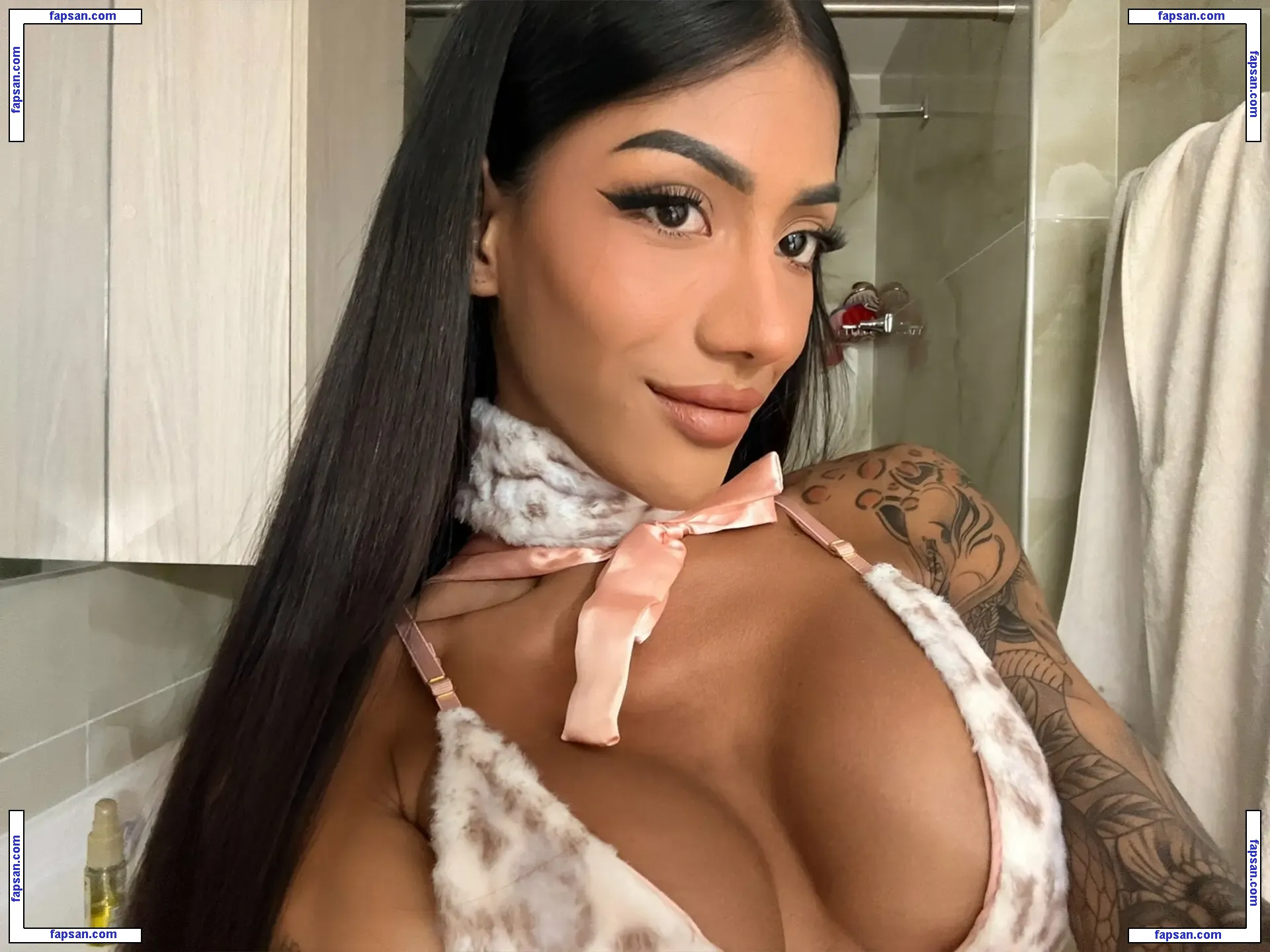 Chantall_18 голая фото #0005 с Онлифанс