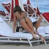Chantel Jeffries голая #1230