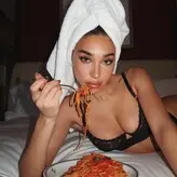 Chantel Jeffries голая #4002