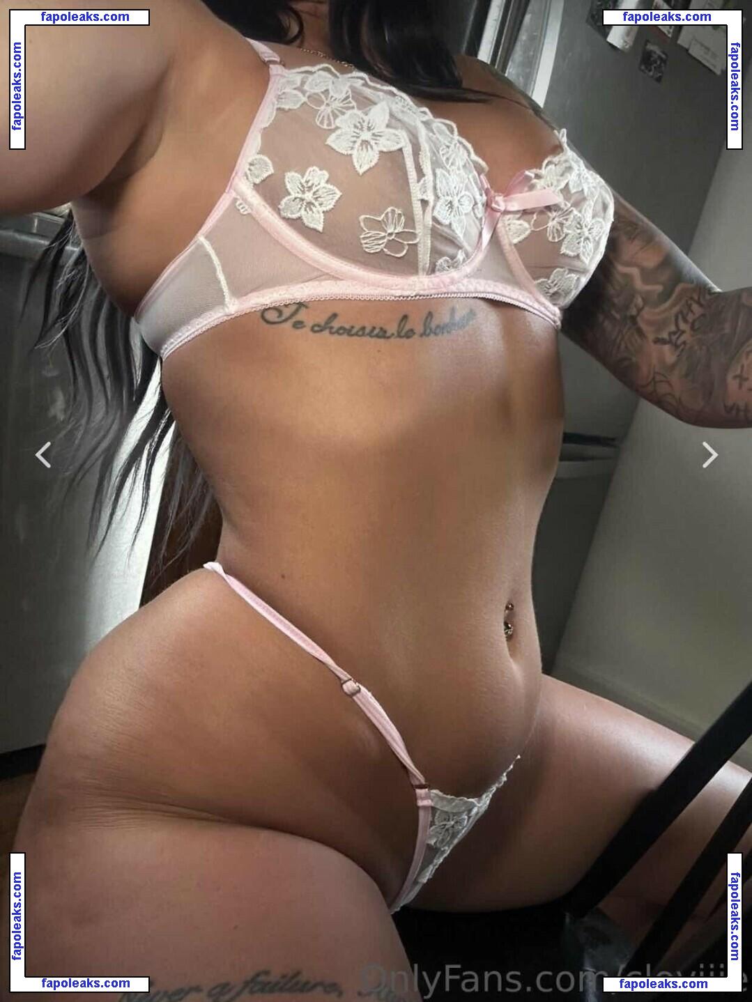 Chantrella Xoxo / Cloviiie / chantrella_xoxo nude photo #0014 from OnlyFans