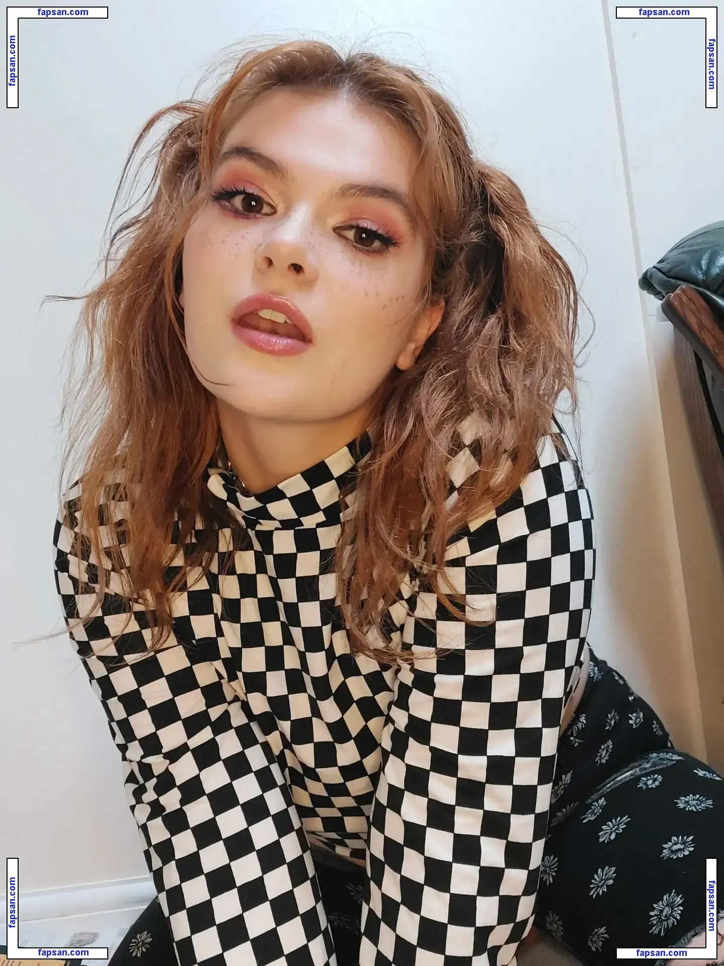 Chaosqueer голая фото #0003 с Онлифанс