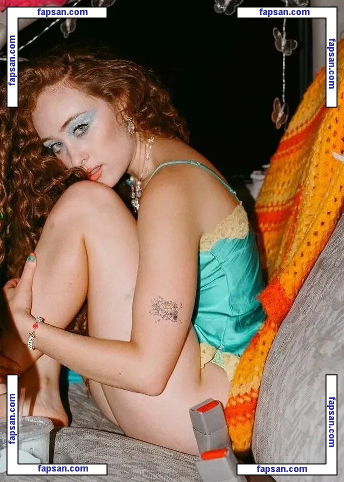 Chappell Roan голая фото #0187 с Онлифанс