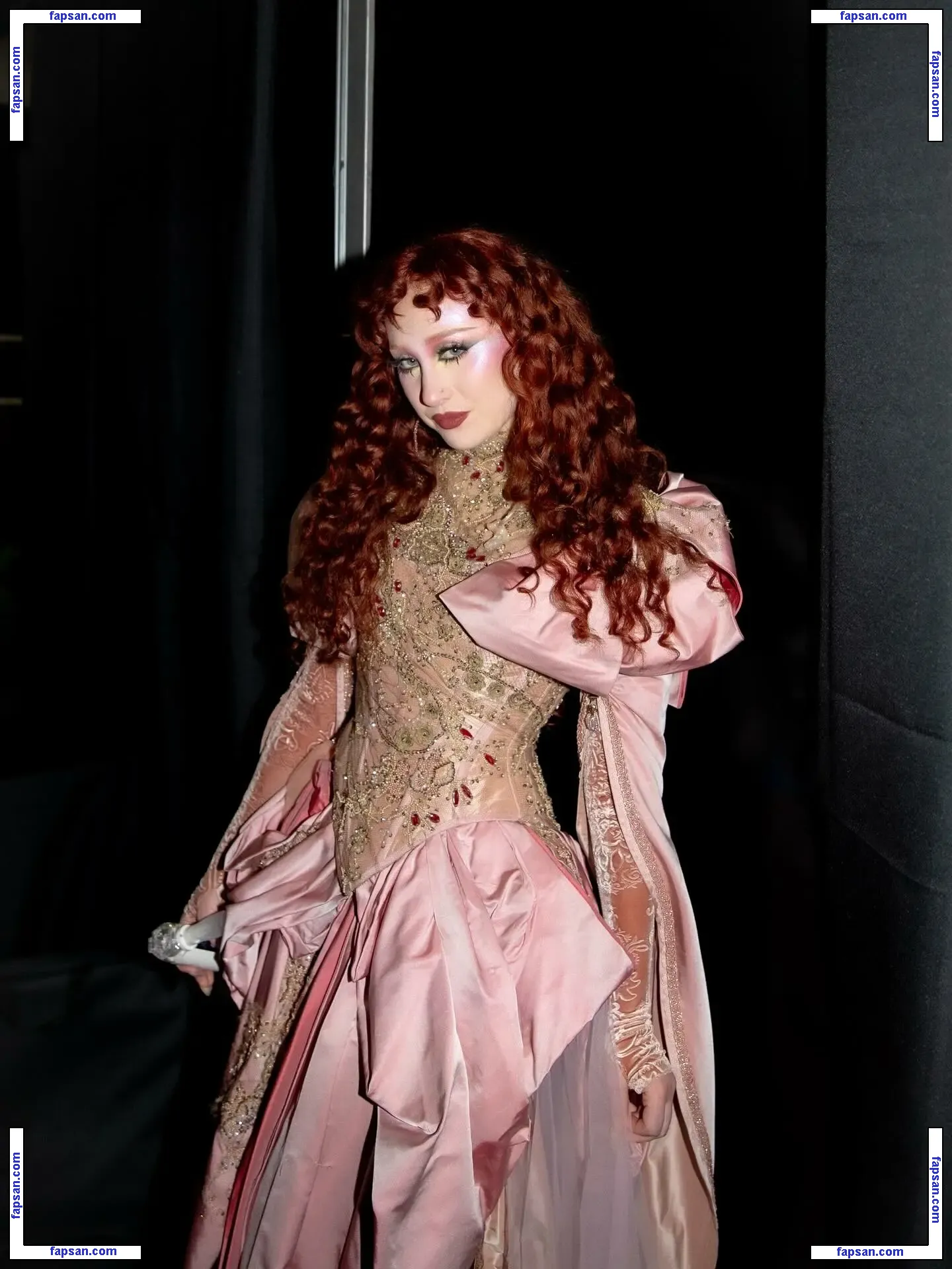 Chappell Roan голая фото #0214 с Онлифанс