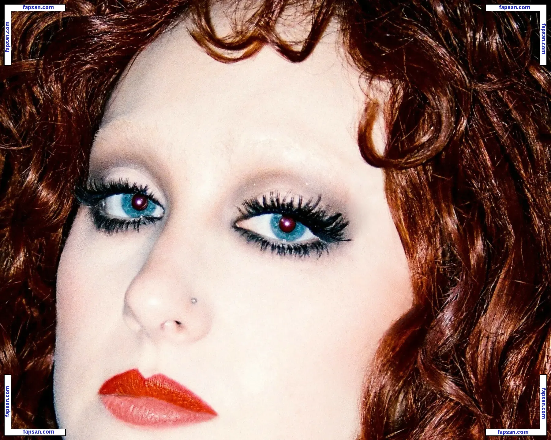 Chappell Roan голая фото #0215 с Онлифанс