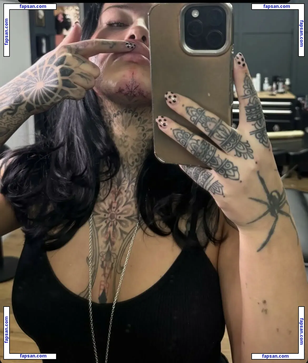 Charleymcmahon nude photo #0001 from OnlyFans