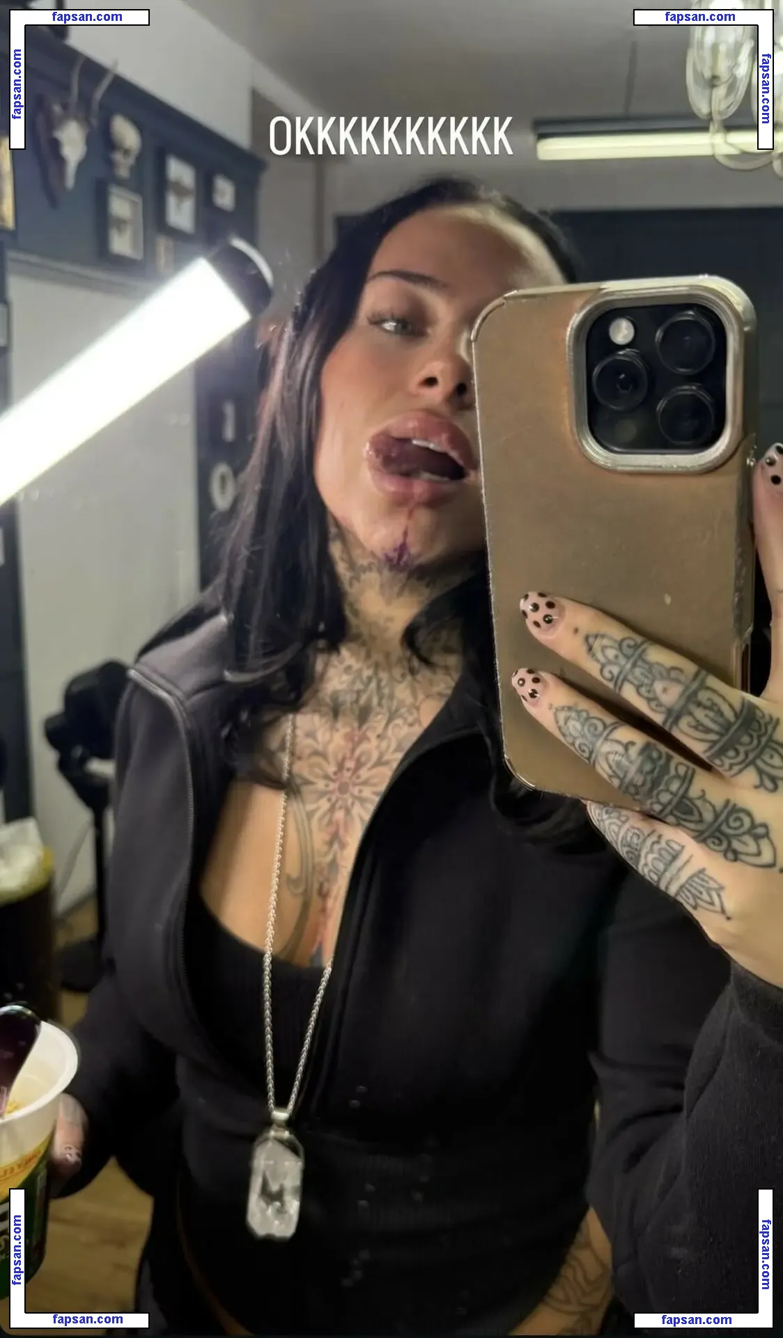 Charleymcmahon nude photo #0002 from OnlyFans