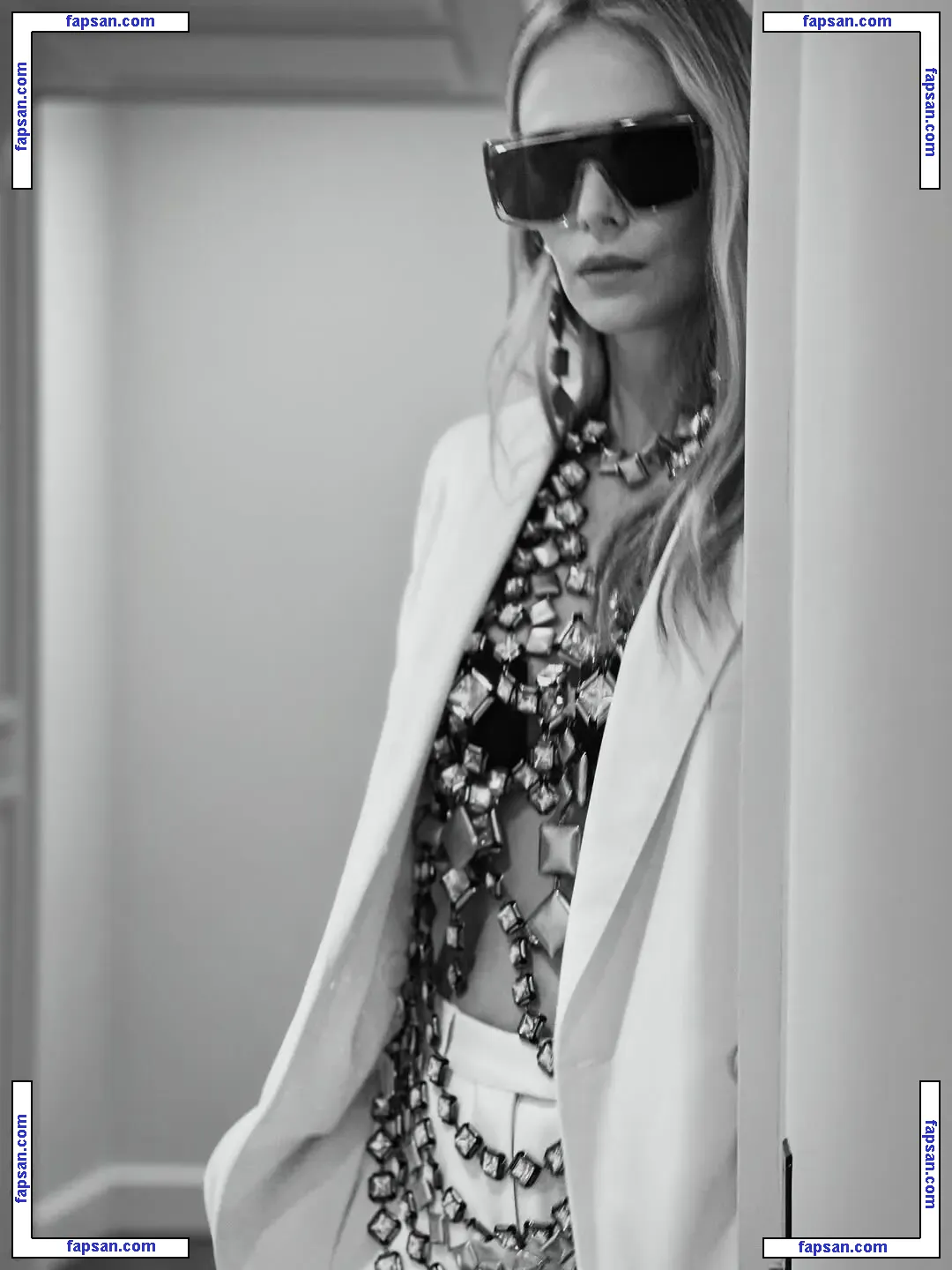 Charlize Theron nude photo #2105 from OnlyFans