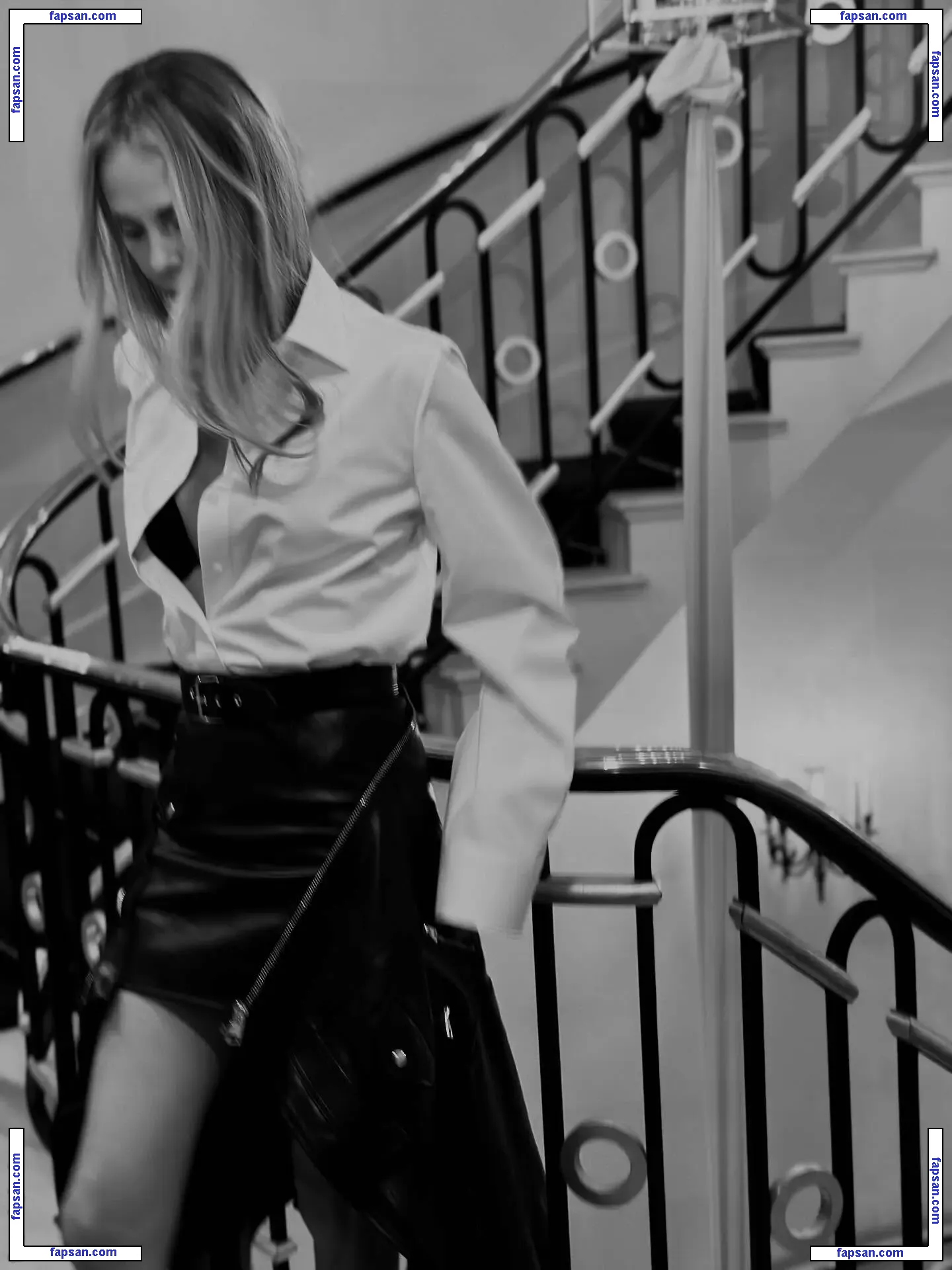 Charlize Theron nude photo #2108 from OnlyFans