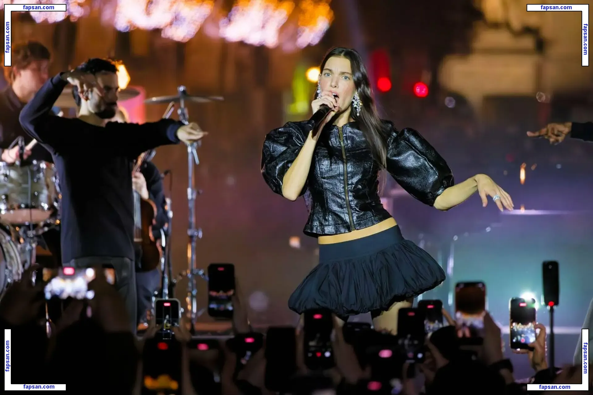 Charlotte Cardin nude photo #0099 from OnlyFans