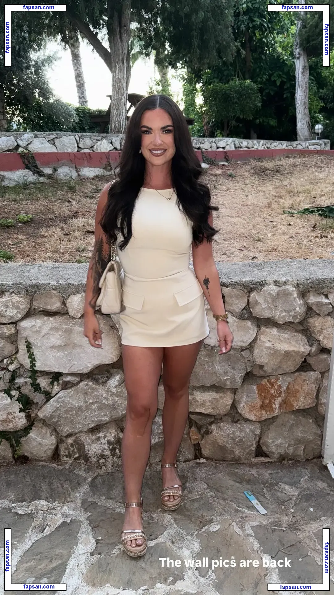 Charlotte Craig nude photo #0017 from OnlyFans