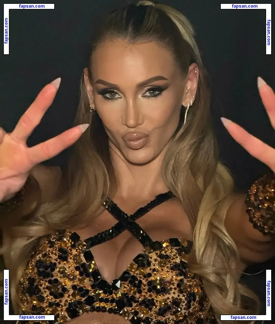 Charlotte Flair голая фото #0470 с Онлифанс