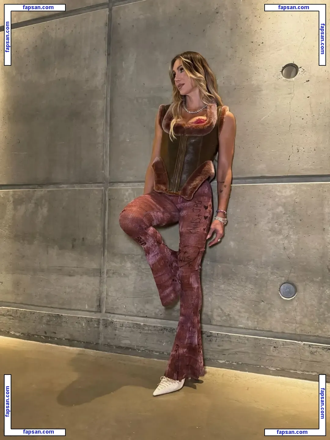 Charlotte Flair nude photo #0504 from OnlyFans