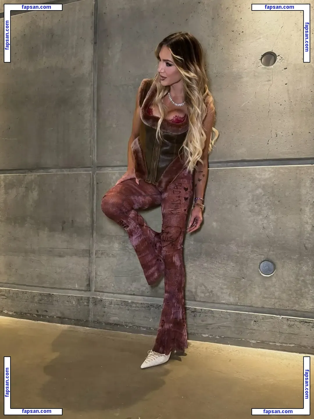 Charlotte Flair nude photo #0506 from OnlyFans