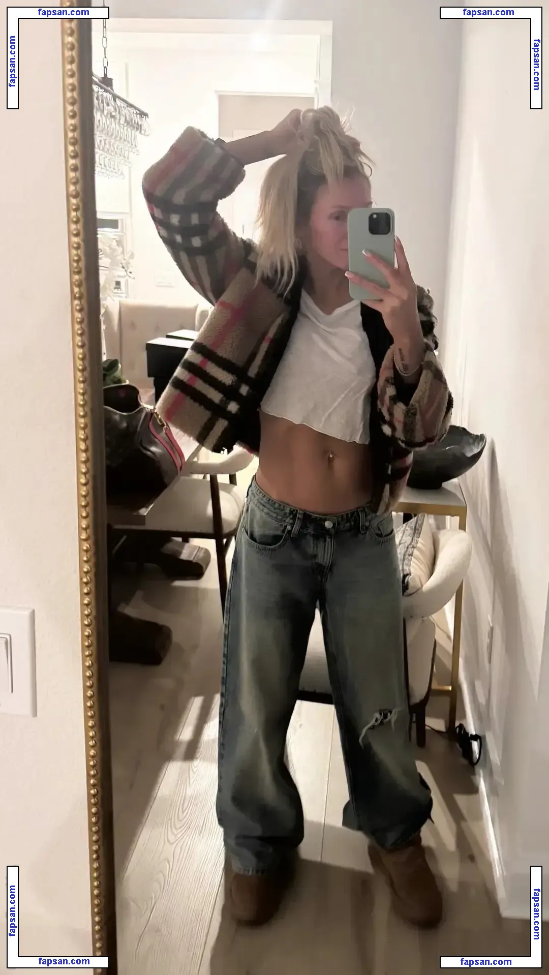 Charlotte Flair nude photo #0574 from OnlyFans