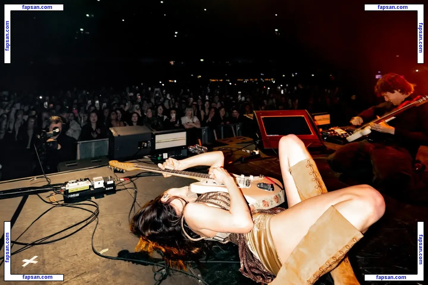 Charlotte Lawrence nude photo #1193 from OnlyFans