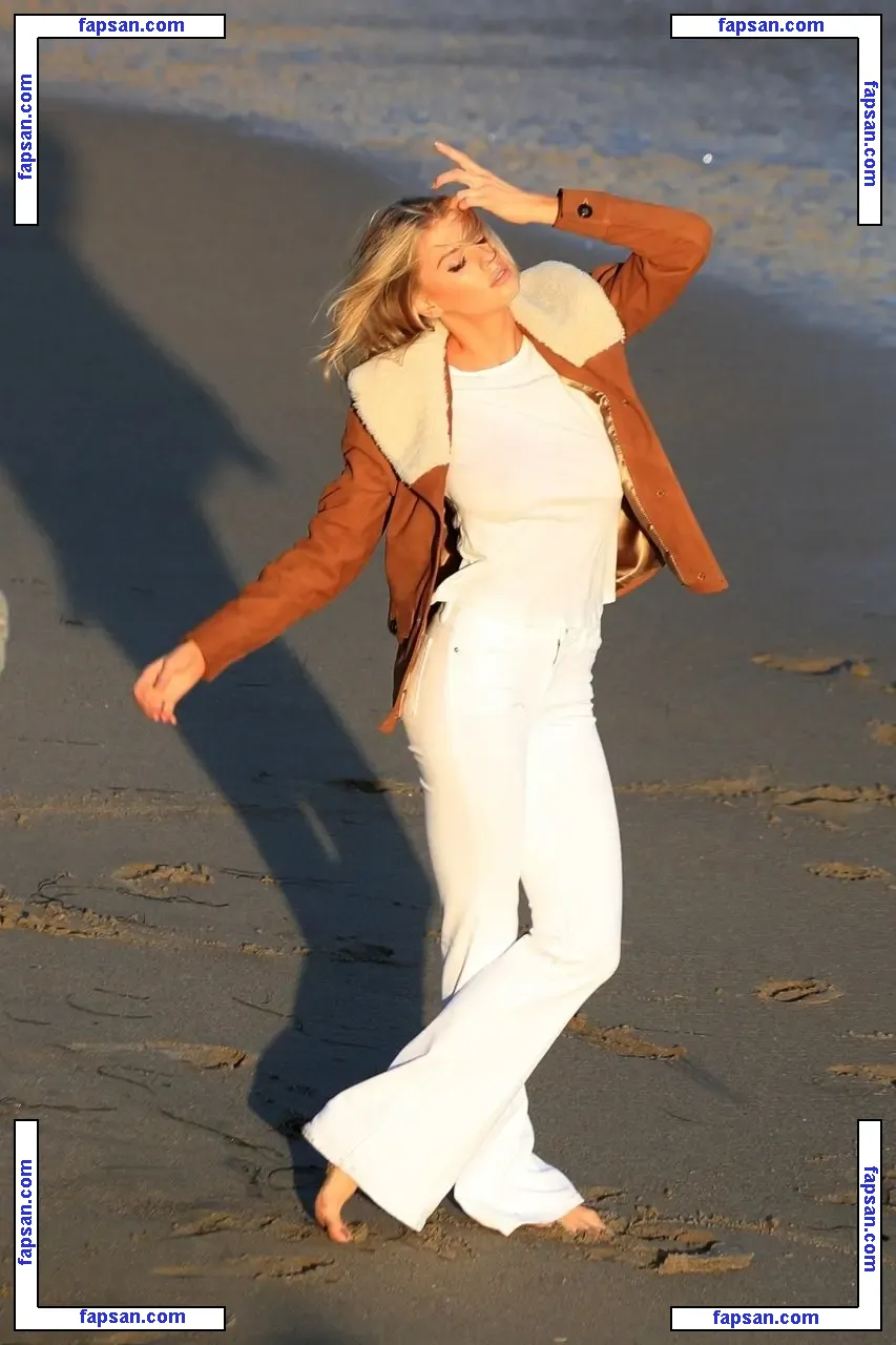 Charlotte McKinney nude photo #0621 from OnlyFans