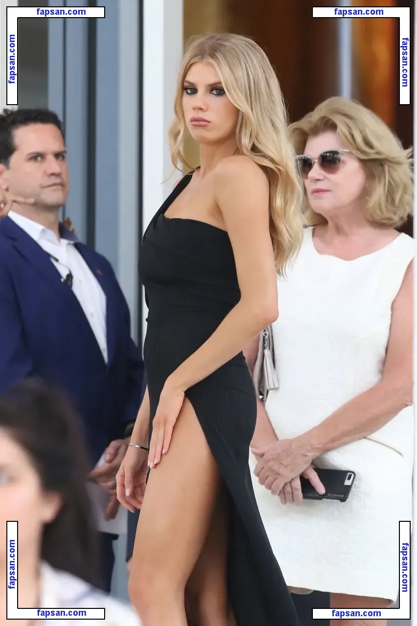 Charlotte McKinney nude photo #1159 from OnlyFans