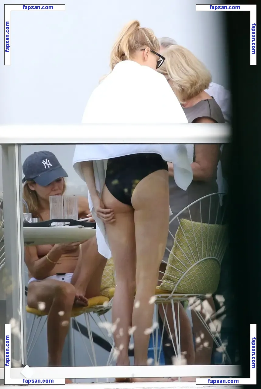 Charlotte McKinney nude photo #1601 from OnlyFans