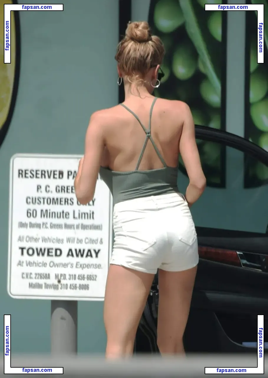 Charlotte McKinney nude photo #1844 from OnlyFans