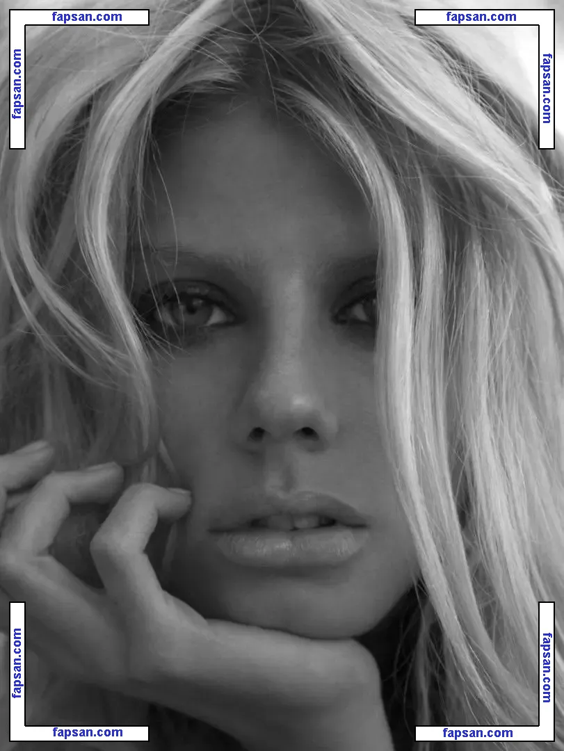 Charlotte McKinney голая фото #2200 с Онлифанс