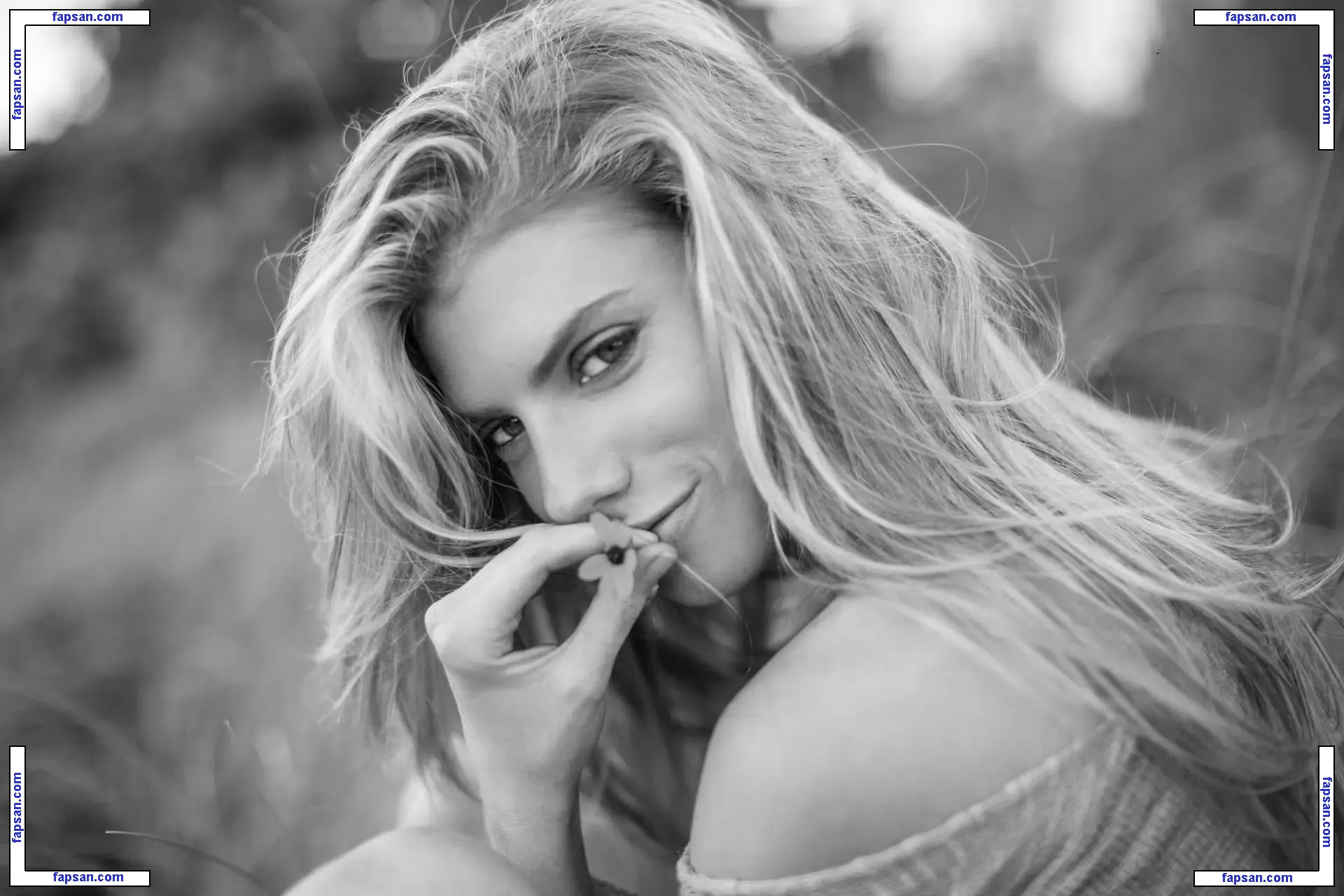 Charlotte McKinney nude photo #2487 from OnlyFans
