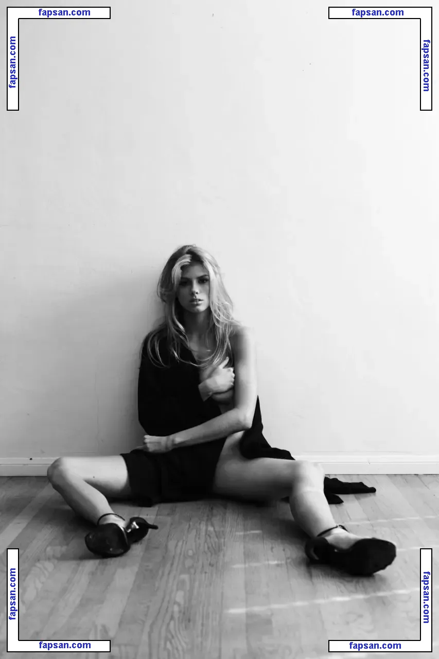 Charlotte McKinney nude photo #3049 from OnlyFans