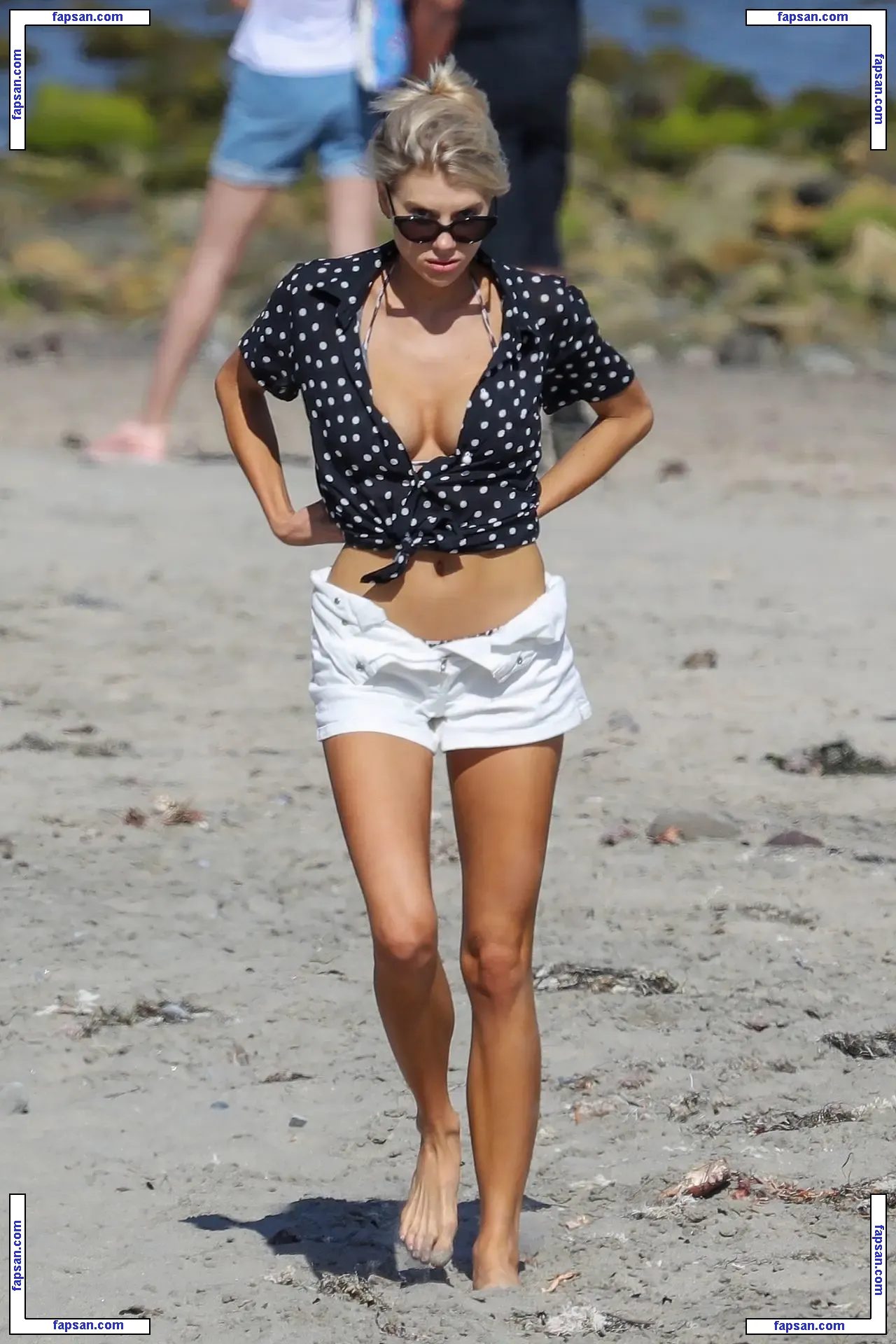 Charlotte McKinney nude photo #3372 from OnlyFans