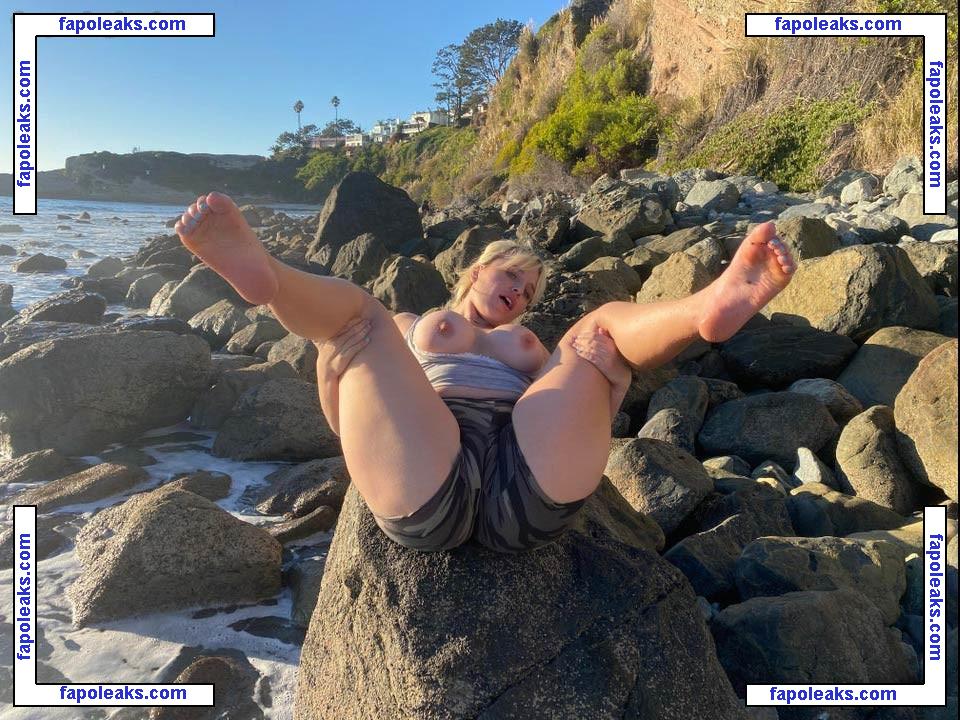 Charlotte Olivia / baybiiblue / charlotteswetweb / isthatcharlotte nude photo #0005 from OnlyFans