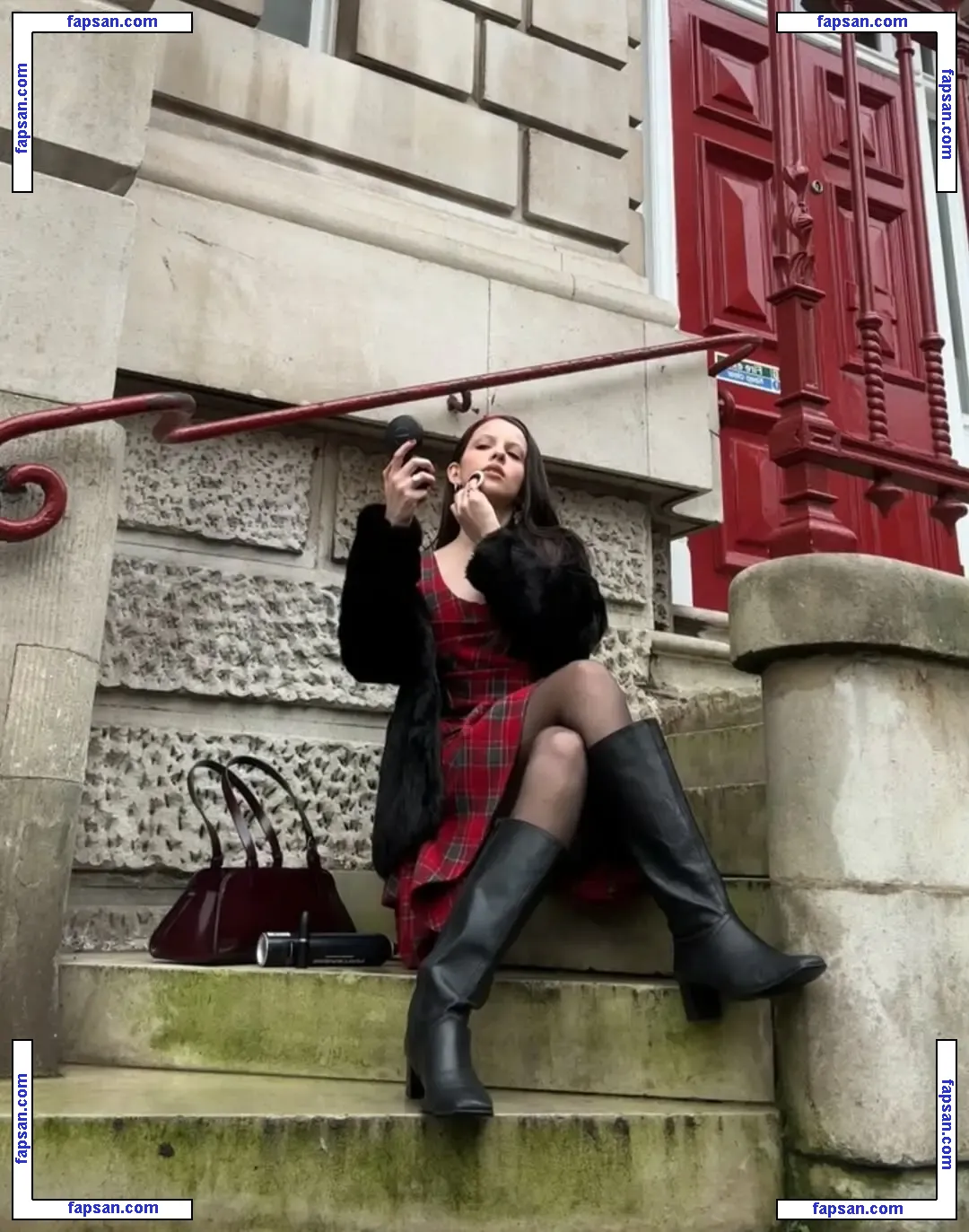 Charlotte Roberts nude photo #0001 from OnlyFans