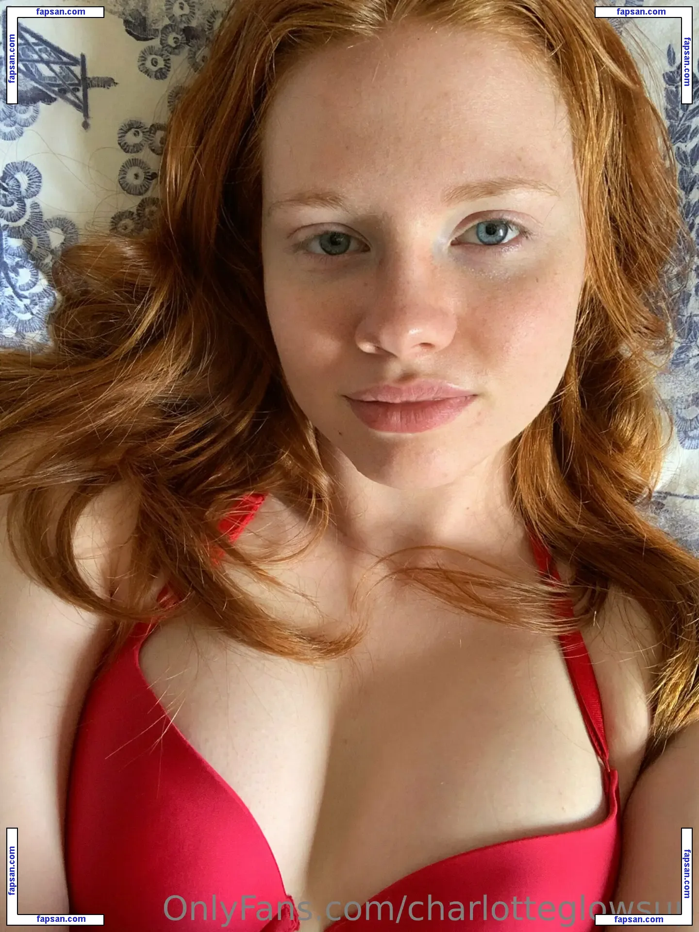 charlotteglowsup nude photo #0003 from OnlyFans