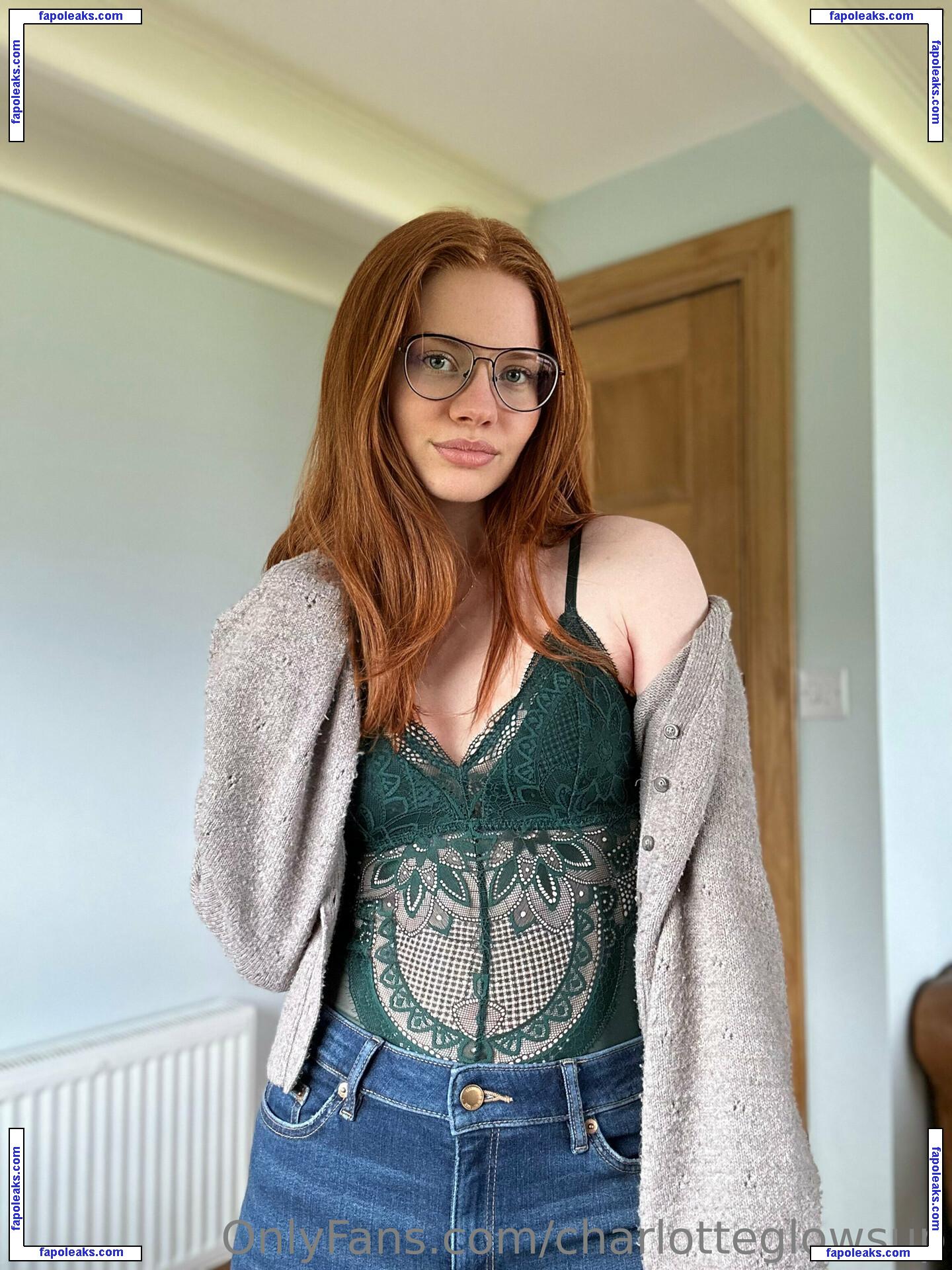 charlotteglowsup / Charlotteshapesup / Redrainyraincoat nude photo #0005 from OnlyFans